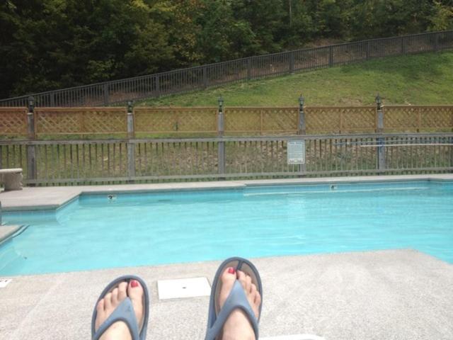 Peace By The Lake Sevierville Exterior foto